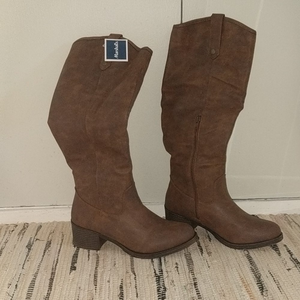 Brown Boots, western style
